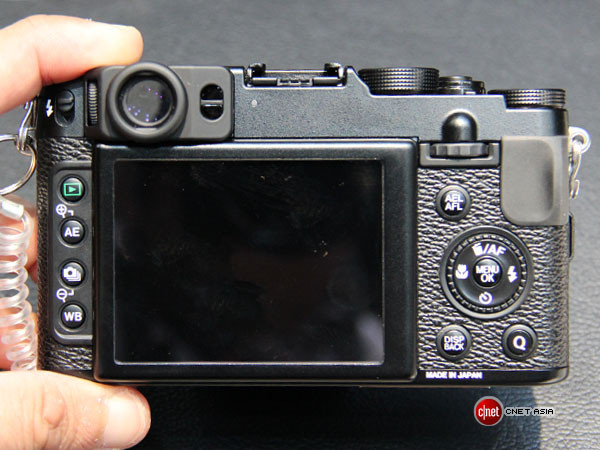 Fujifilm-X20-2.jpg
