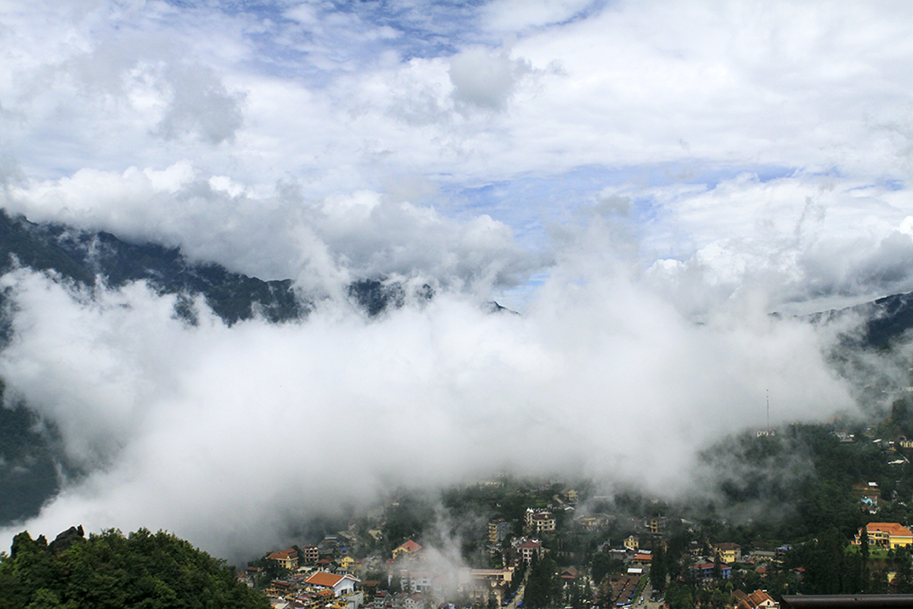 Một góc thành phố Sapa - Canon 50D lens 24-70 2.8